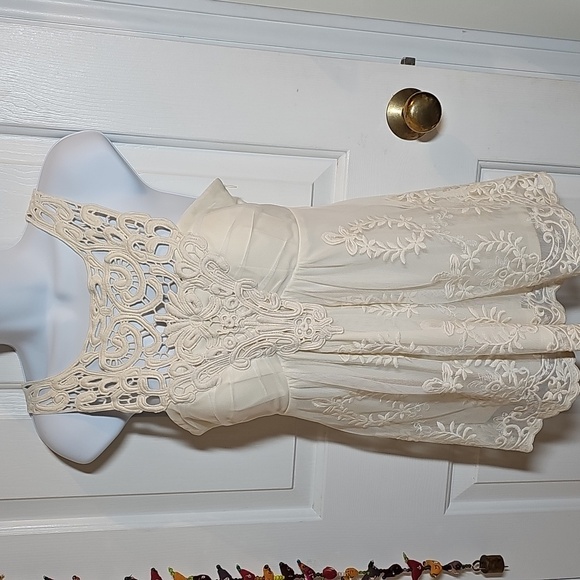 NWOT Boston Proper Cream Lace Tank Top - Picture 16 of 16